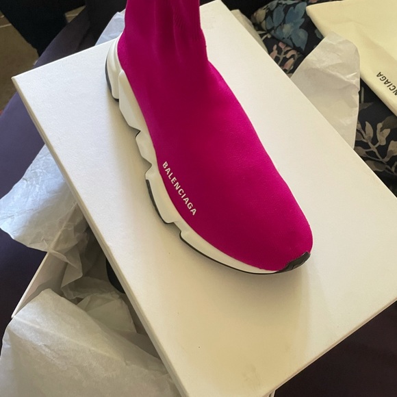 Brand new balenciaga - Picture 2 of 5